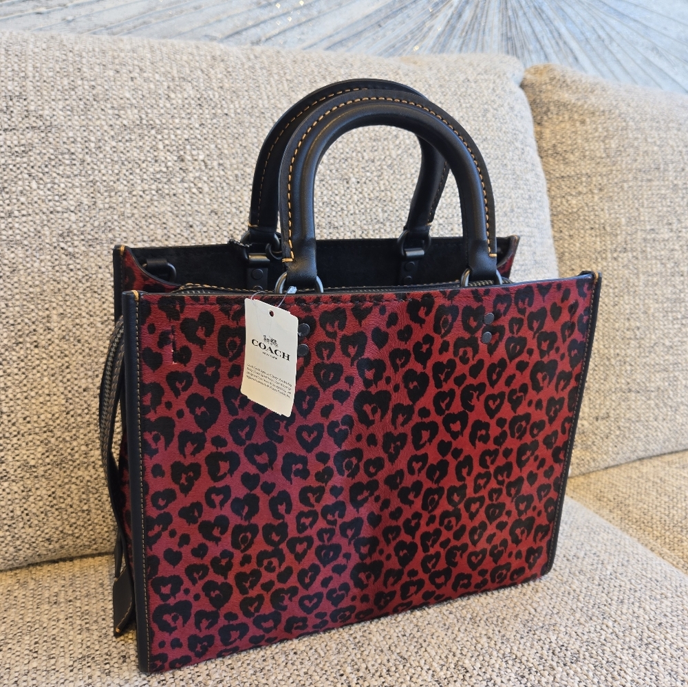 ♡♡SOLD♡♡ Coach Wildbeast Rogue 30 Red/Black - Picture 7 of 16
